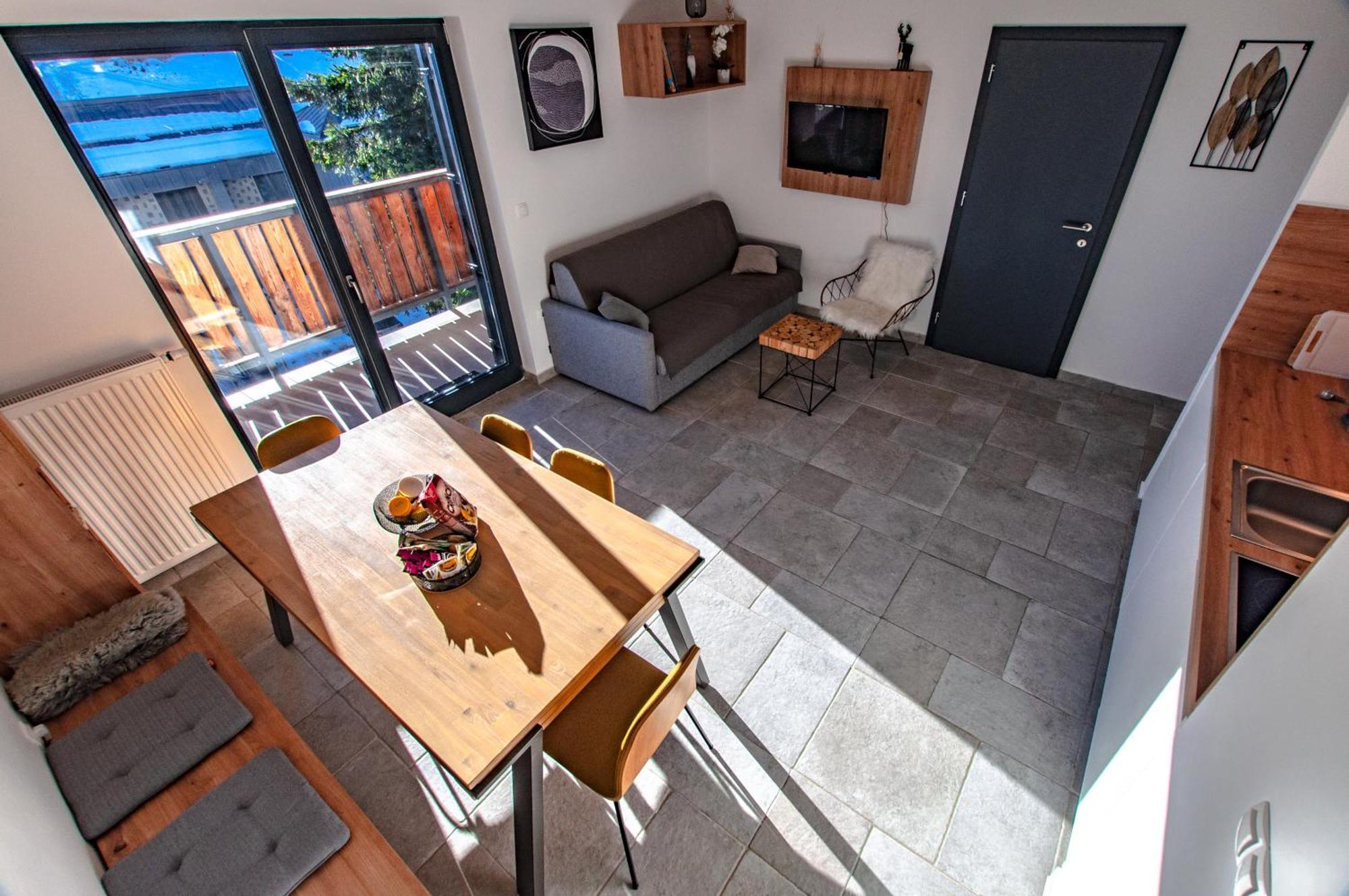 Apartma Kadulja Golte Apartment *