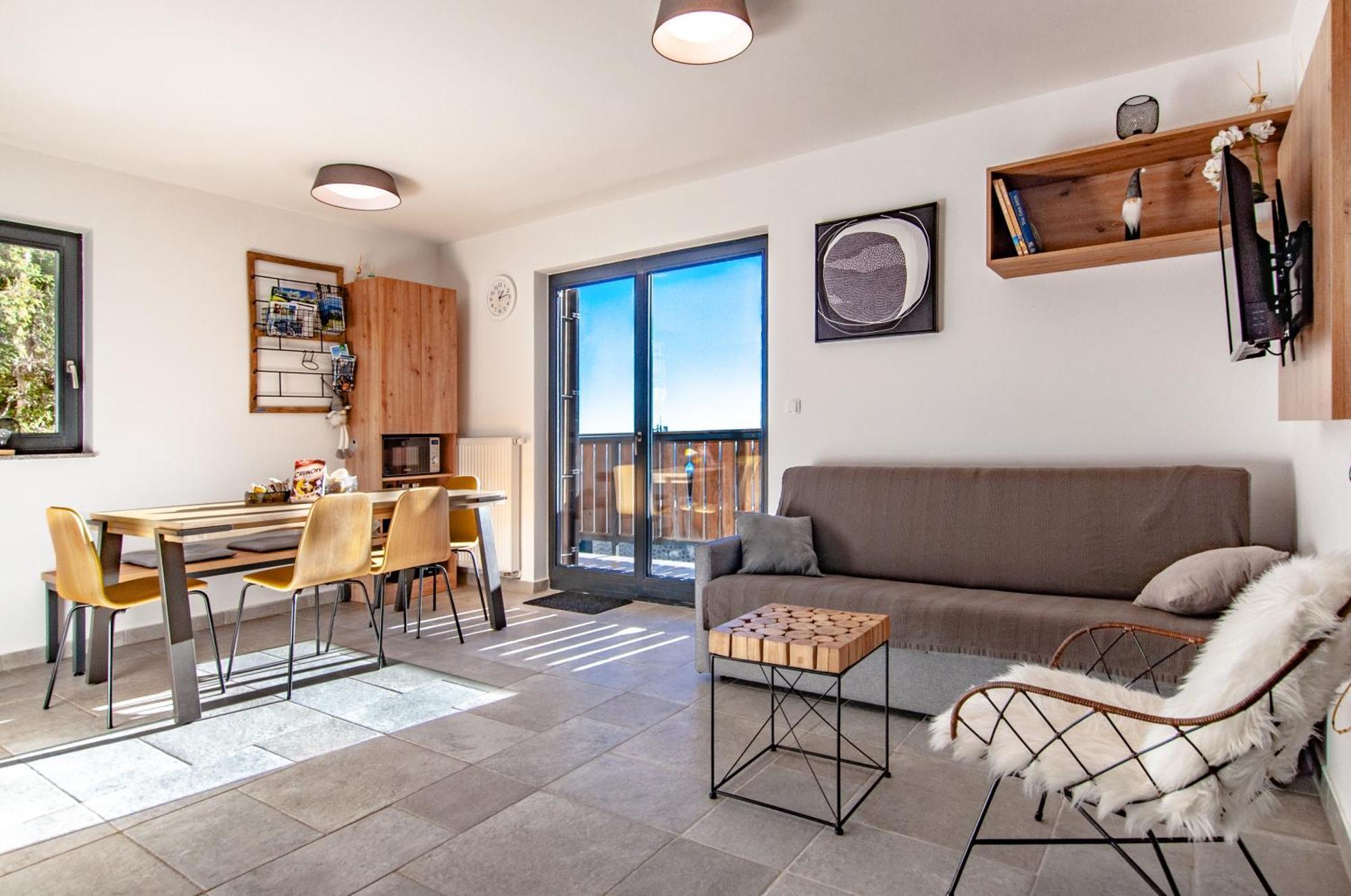 Apartma Kadulja Golte
